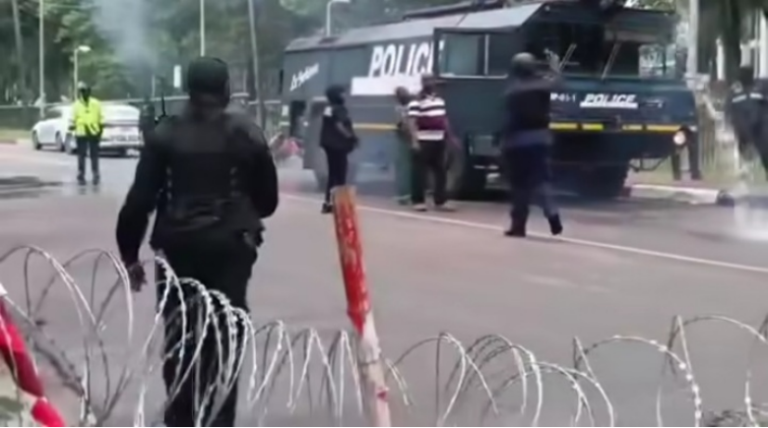 Liberia: Gongloe urges Pres. Boakai to Accept Protest Petition, Brands Police IG Coleman’s remarks “Provocative” as Police Erupt Barbwire Entrances Leading to the Executive Mansion