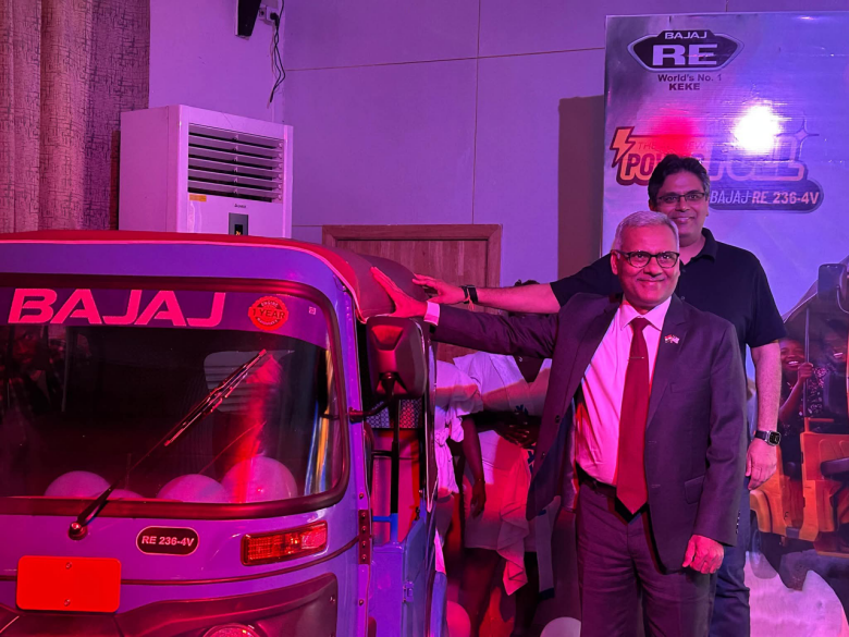 Bajaj Unveils New RE 236-4V Three-Wheeler Keke