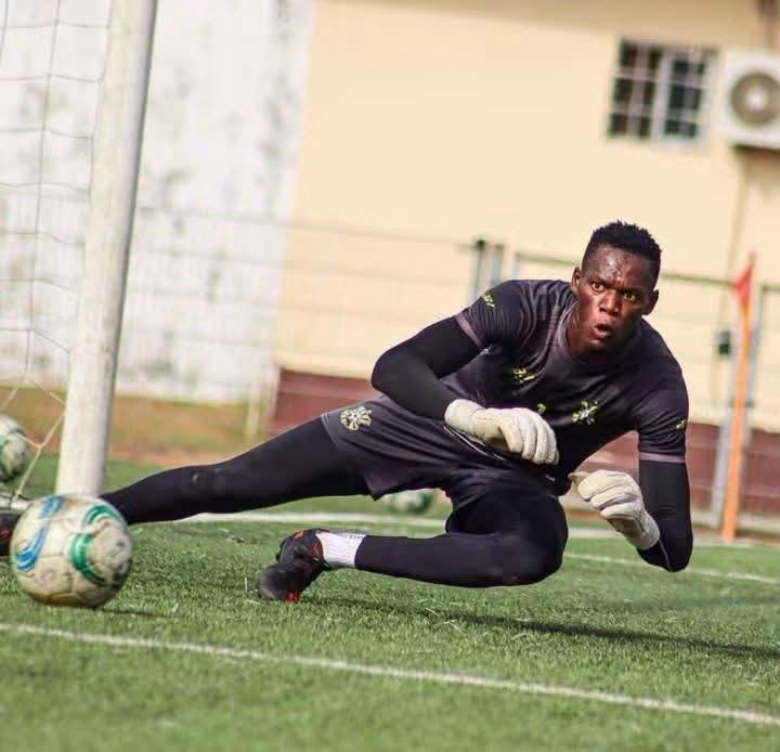 Bea Mountain Closing In on Deal for Gambian Goalkeeper Ahmed Savage
