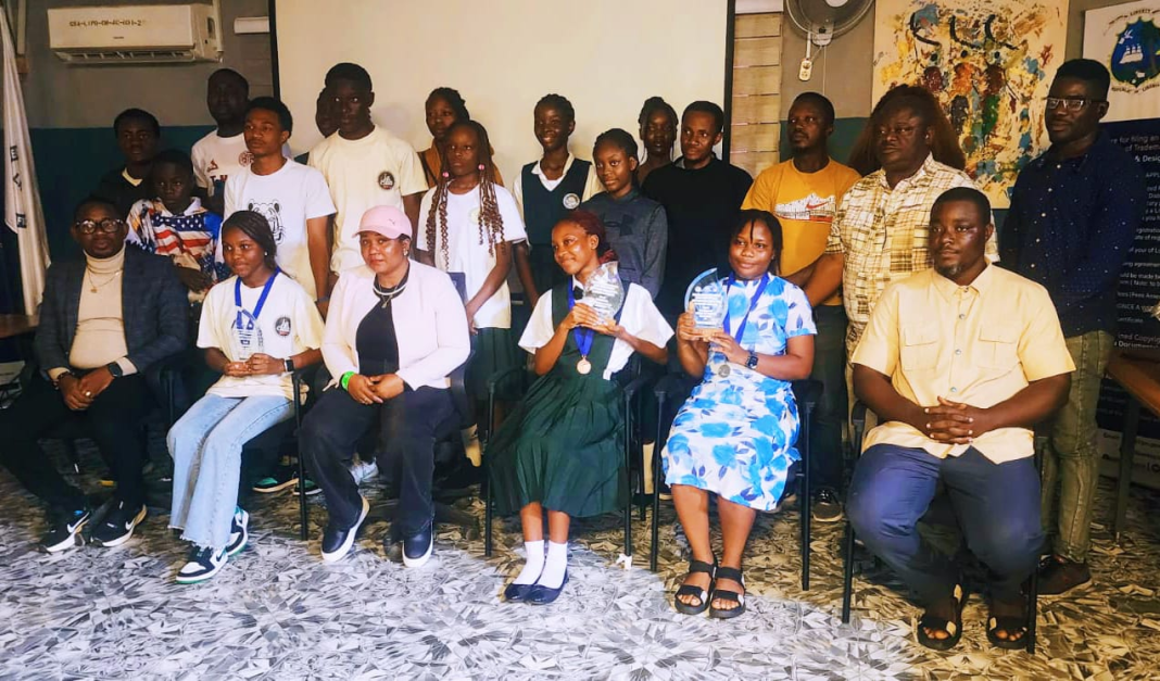 Liberia: LIPO Awards Prize Money to Maretha, Other Schools